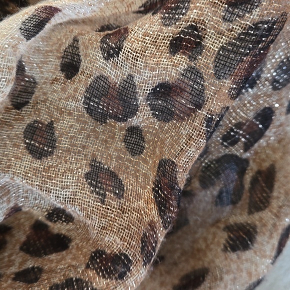 Scarf - Picture 2 of 3